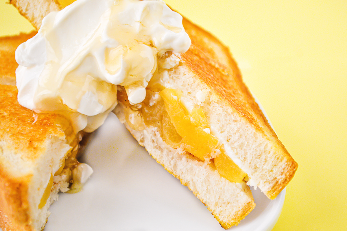 apple pie grilled sandwich, an easy breakfast recipe
