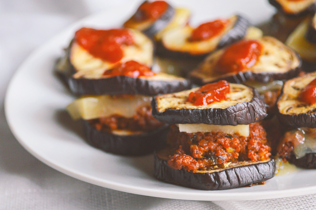 Eggplant bites with beef and cheese, a great and easy appetizer