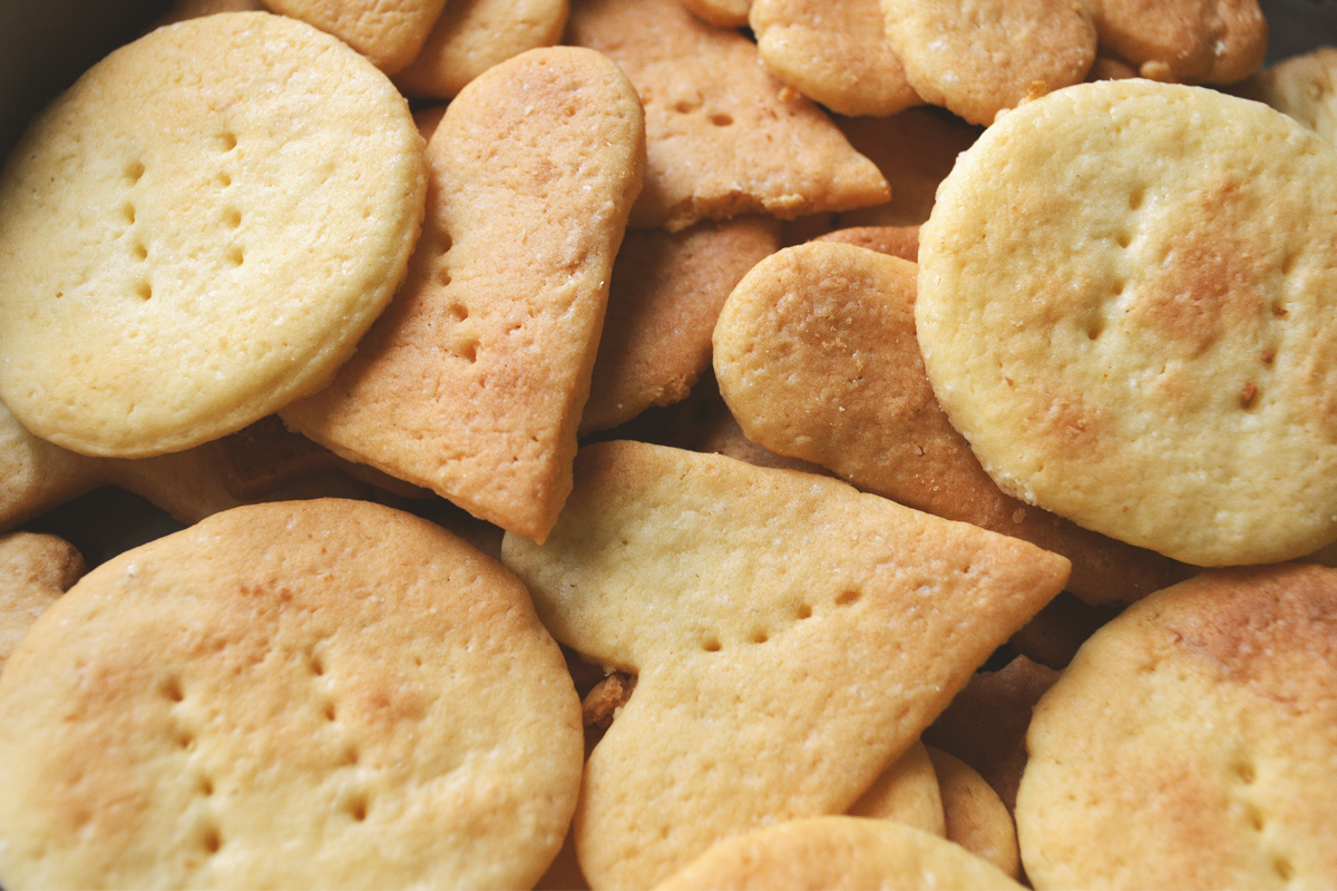 How to make homemade simple buttery biscuits